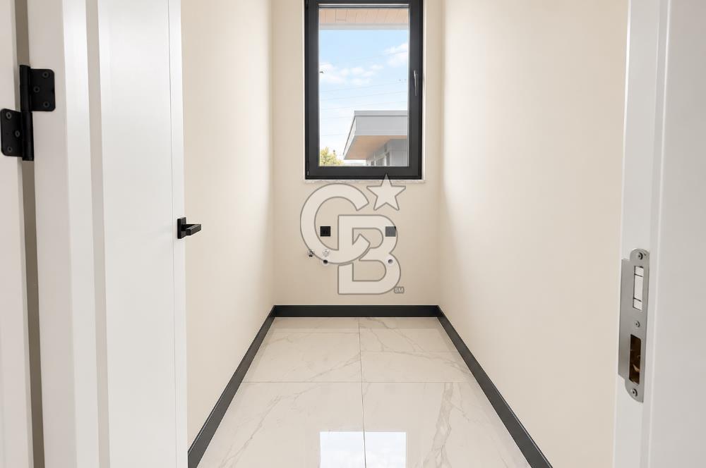 KOCAELİ BAŞİSKELE YENİKÖY MERKEZ SİTE İÇİNDE SATILIK 4+1 VİLLA