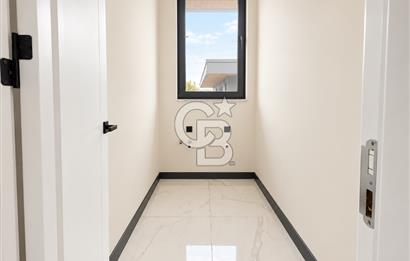 KOCAELİ BAŞİSKELE YENİKÖY MERKEZ SİTE İÇİNDE SATILIK 4+1 VİLLA