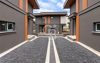 KOCAELİ BAŞİSKELE YENİKÖY MERKEZ SİTE İÇİNDE SATILIK 4+1 VİLLA