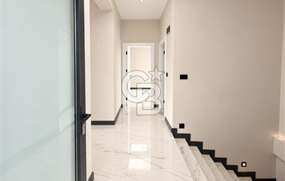 KOCAELİ BAŞİSKELE YENİKÖY MERKEZ SİTE İÇİNDE SATILIK 4+1 VİLLA