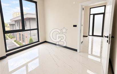 KOCAELİ BAŞİSKELE YENİKÖY MERKEZ SİTE İÇİNDE SATILIK 4+1 VİLLA