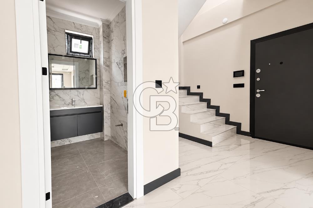 KOCAELİ BAŞİSKELE YENİKÖY MERKEZ SİTE İÇİNDE SATILIK 4+1 VİLLA