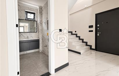 KOCAELİ BAŞİSKELE YENİKÖY MERKEZ SİTE İÇİNDE SATILIK 4+1 VİLLA