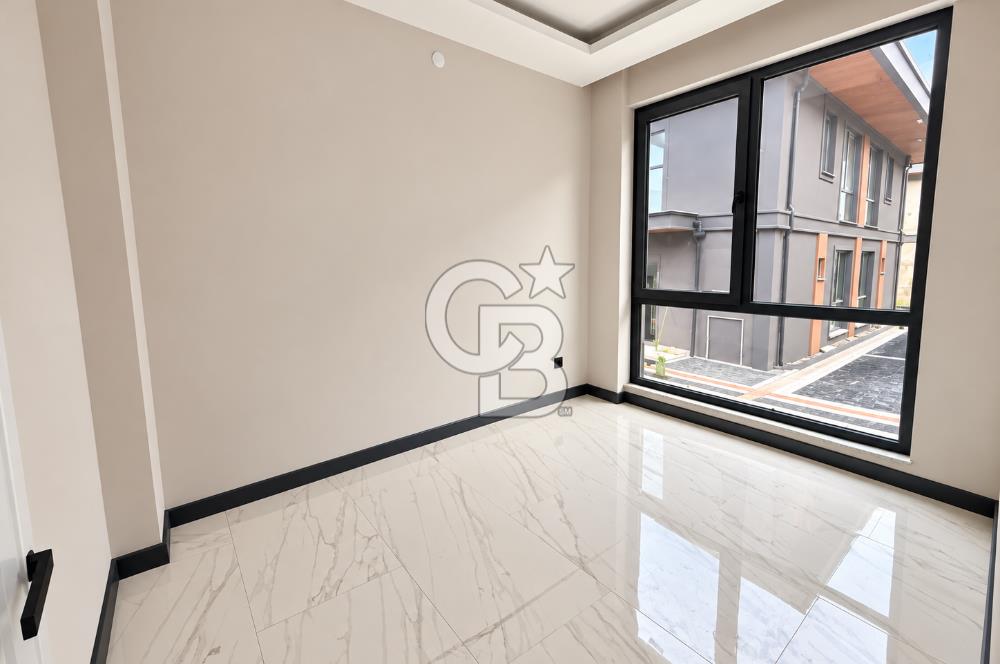 KOCAELİ BAŞİSKELE YENİKÖY MERKEZ SİTE İÇİNDE SATILIK 4+1 VİLLA