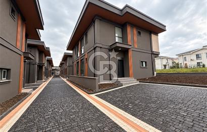 KOCAELİ BAŞİSKELE YENİKÖY MERKEZ SİTE İÇİNDE SATILIK 4+1 VİLLA