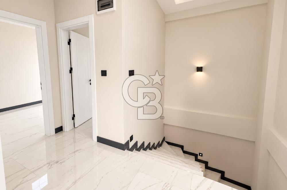KOCAELİ BAŞİSKELE YENİKÖY MERKEZ SİTE İÇİNDE SATILIK 4+1 VİLLA