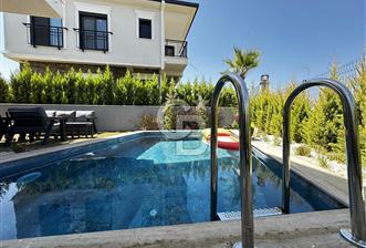 Kuşadası Davutlar’da Havuzlu 4+1 Satılık Lüks Villa  - 8 - 375913