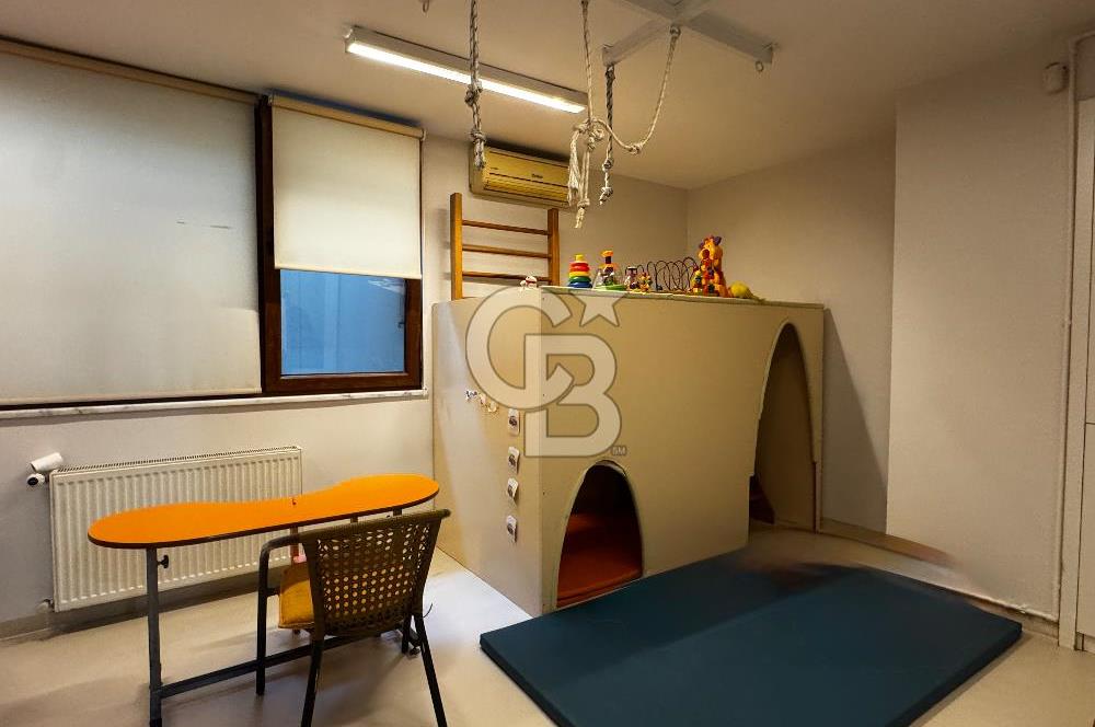 ÜSKÜDAR, BURHANİYE KİRALIK 5+1 , 3 KATLI BAHÇELİ OFİS 