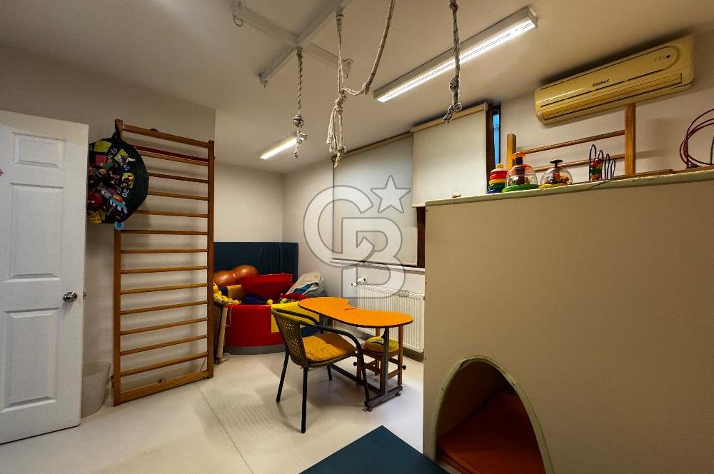 ÜSKÜDAR, BURHANİYE KİRALIK 5+1 , 3 KATLI BAHÇELİ OFİS 