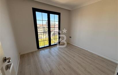 BAŞİSKELE BARBAROS 3CEPHELİ SATILIK GENİŞ 4+1 ÇATI DUBLEKS DAİRE
