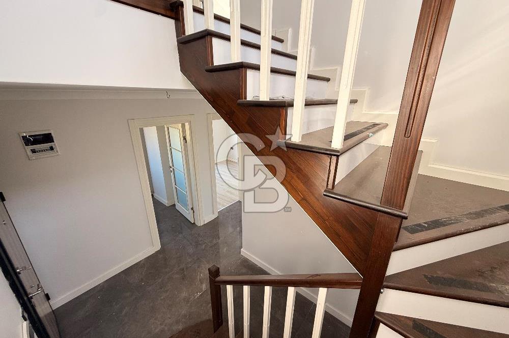 BAŞİSKELE BARBAROS 3CEPHELİ SATILIK GENİŞ 4+1 ÇATI DUBLEKS DAİRE