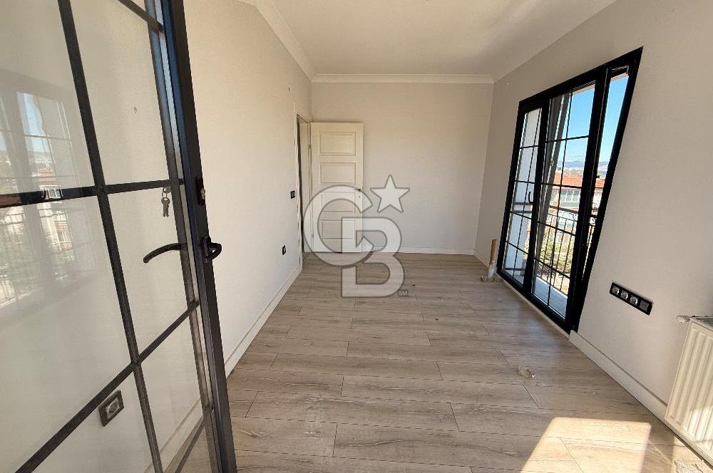 BAŞİSKELE BARBAROS 3CEPHELİ SATILIK GENİŞ 4+1 ÇATI DUBLEKS DAİRE