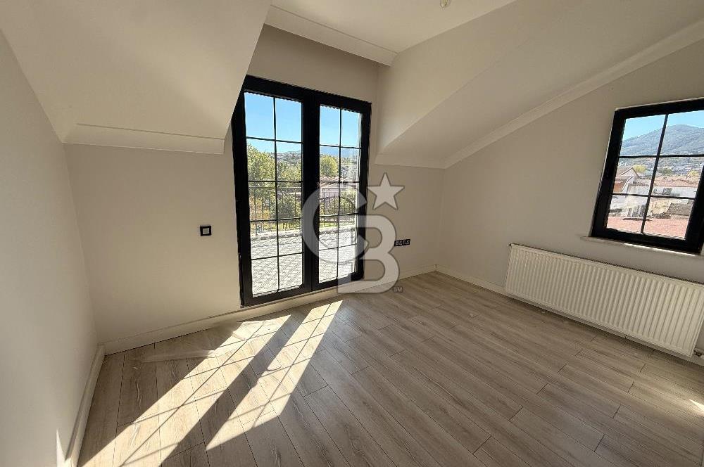 BAŞİSKELE BARBAROS 3CEPHELİ SATILIK GENİŞ 4+1 ÇATI DUBLEKS DAİRE