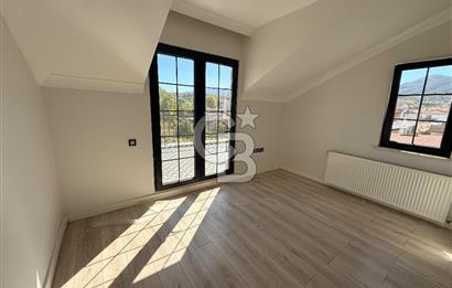BAŞİSKELE BARBAROS 3CEPHELİ SATILIK GENİŞ 4+1 ÇATI DUBLEKS DAİRE