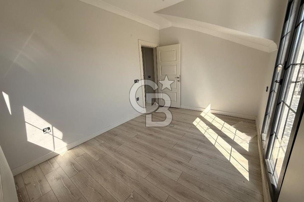BAŞİSKELE BARBAROS 3CEPHELİ SATILIK GENİŞ 4+1 ÇATI DUBLEKS DAİRE