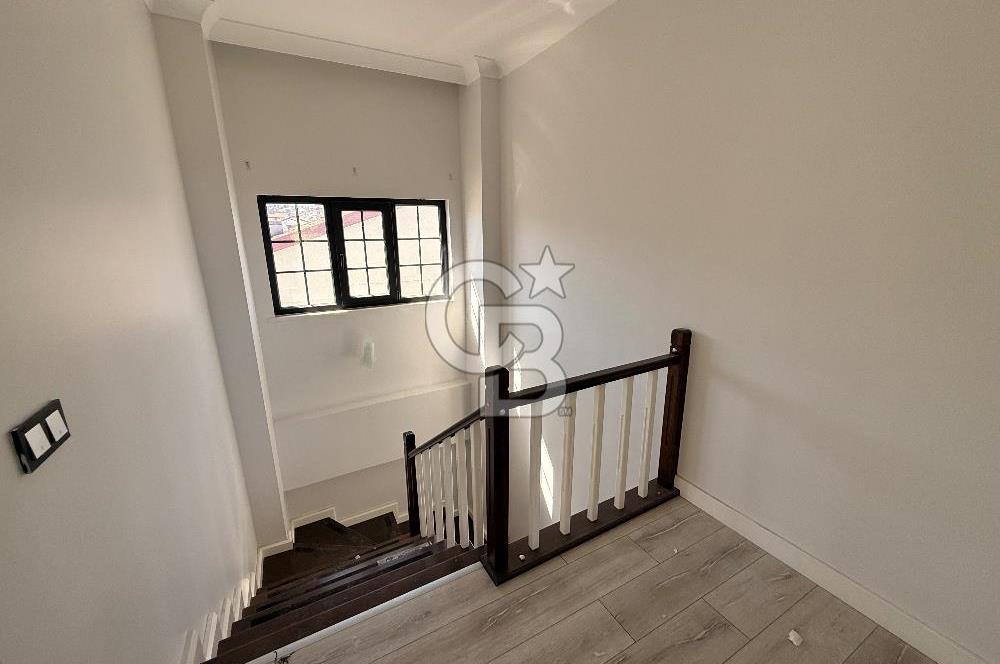 BAŞİSKELE BARBAROS 3CEPHELİ SATILIK GENİŞ 4+1 ÇATI DUBLEKS DAİRE