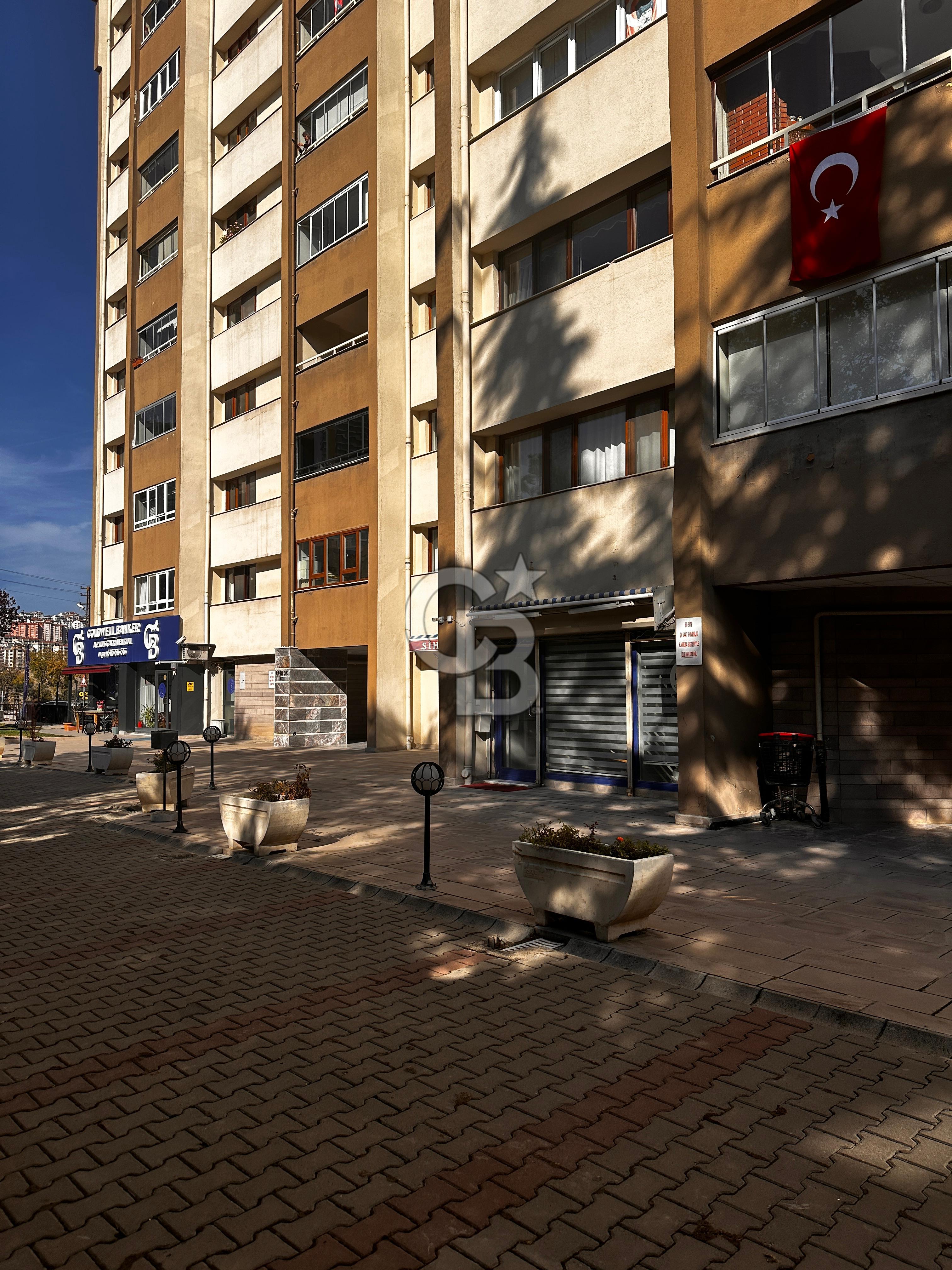 Oran TRT Karşısı Örmes Sitesinde Muftaklı WC'li Kiralık Dükkan