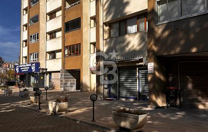 Oran TRT Karşısı Örmes Sitesinde Muftaklı WC'li Kiralık Dükkan