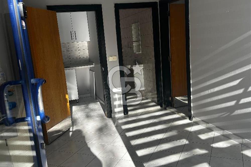Oran TRT Karşısı Örmes Sitesinde Muftaklı WC'li Kiralık Dükkan