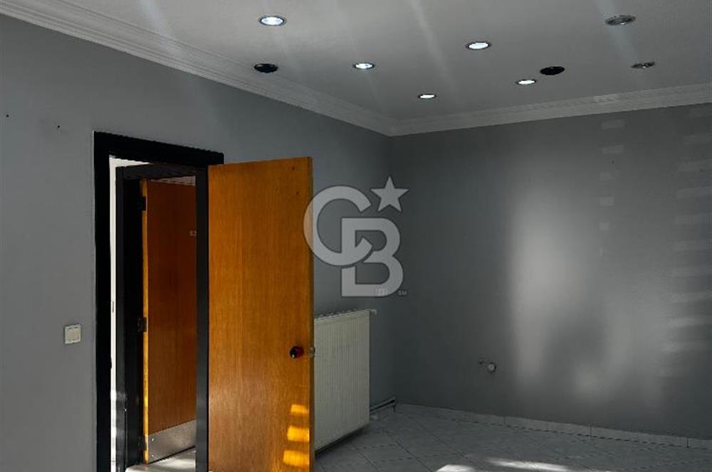 Oran TRT Karşısı Örmes Sitesinde Muftaklı WC'li Kiralık Dükkan