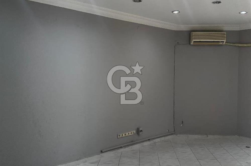 Oran TRT Karşısı Örmes Sitesinde Muftaklı WC'li Kiralık Dükkan