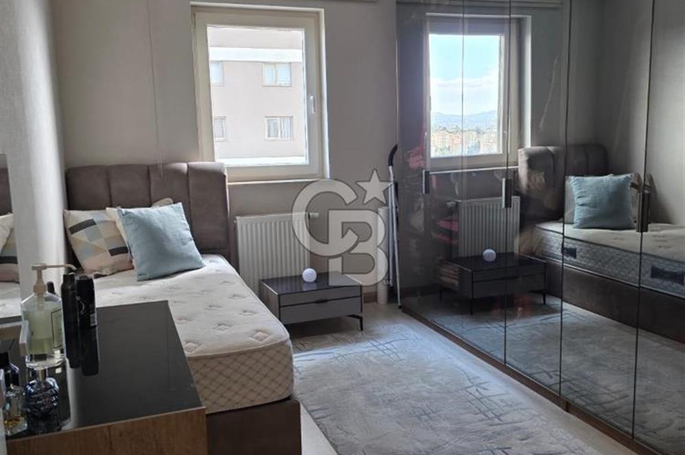 ERYAMAN KAŞMİR SİTESİ'NDE GÖL MANZARALI 4+1 SATILIK DAİRE