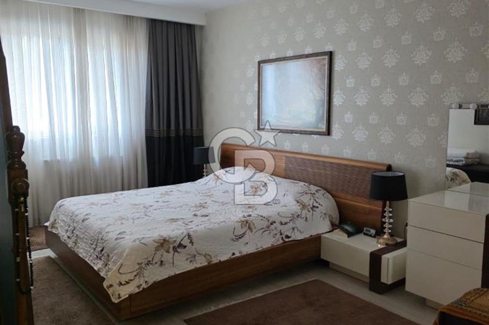 ERYAMAN KAŞMİR SİTESİ'NDE GÖL MANZARALI 4+1 SATILIK DAİRE