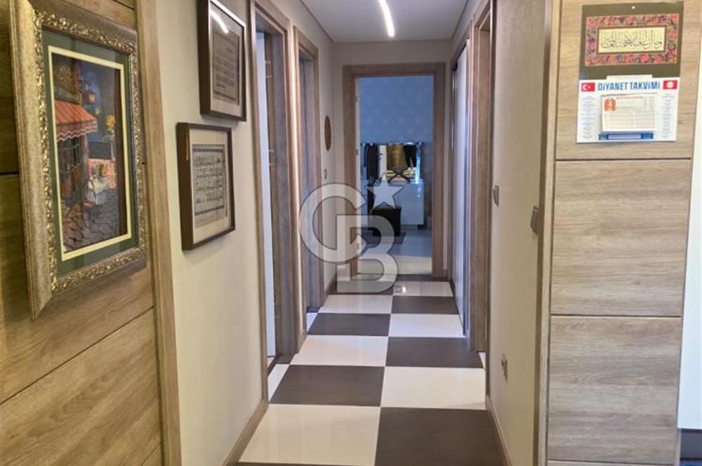 ERYAMAN KAŞMİR SİTESİ'NDE GÖL MANZARALI 4+1 SATILIK DAİRE