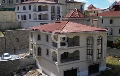 Mutlukent Mavi Ladin Sitesinde 620 m² 5+2 Muhteşem villa