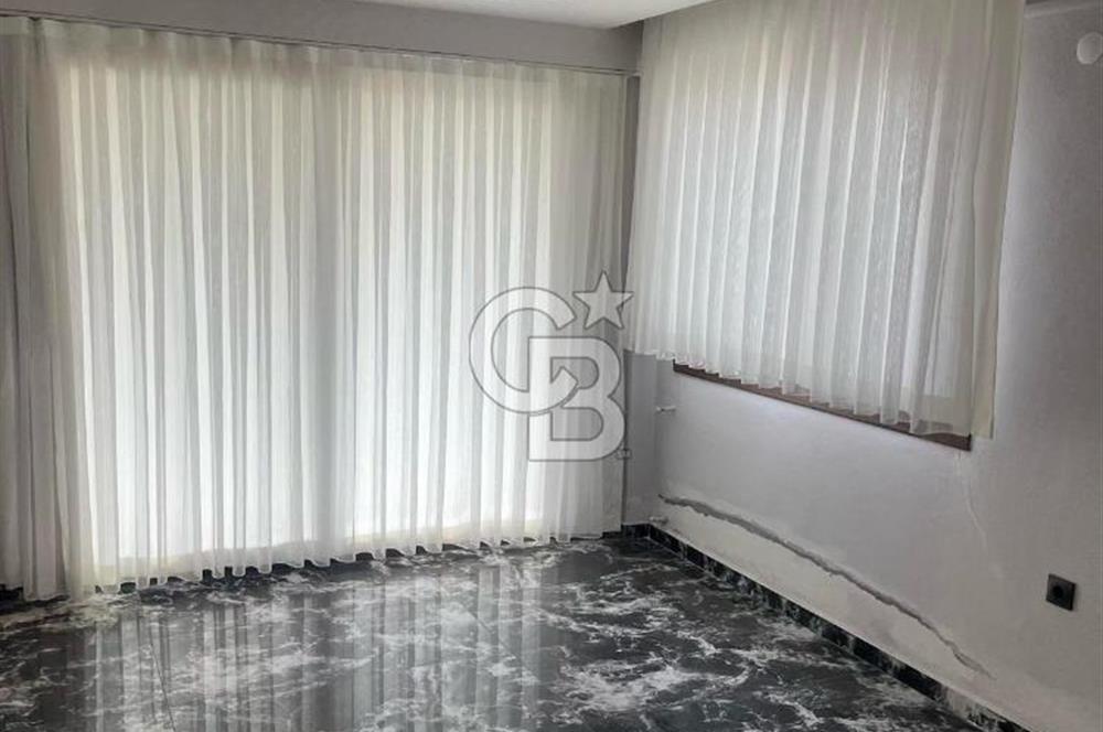 Foça Yenibağarası Satılık 6+2 Bahçe Dubleks