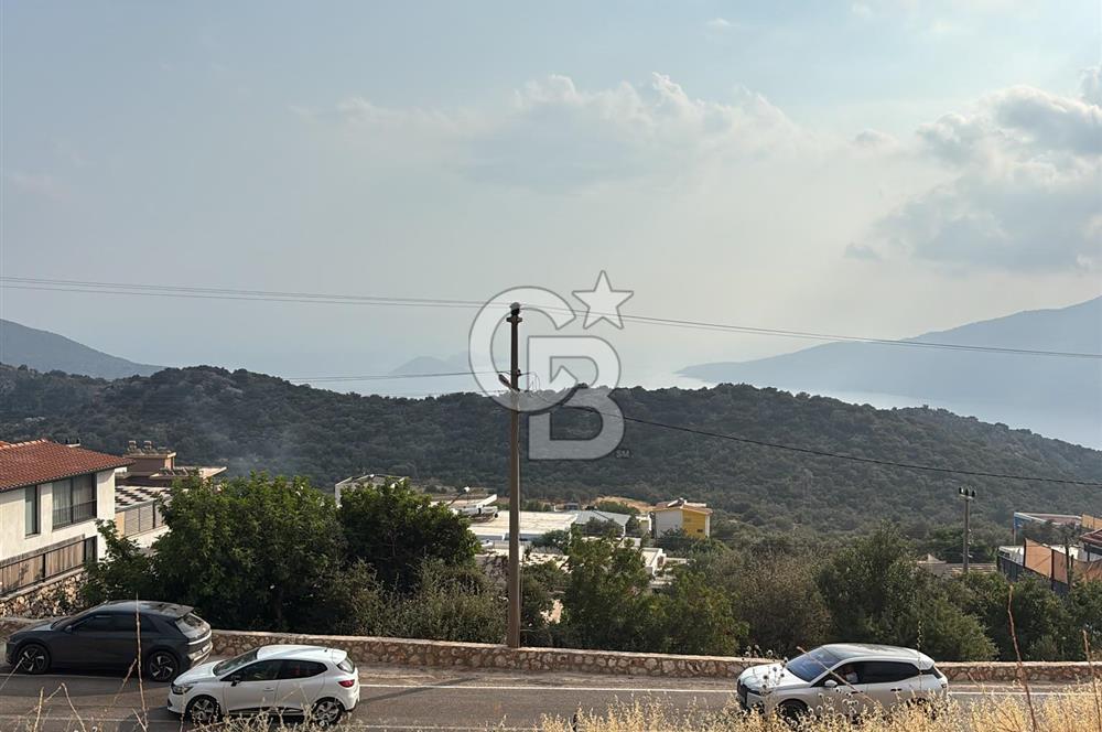 Kaş Bezirgan Villalar Bölgesinde Ana Yola Cepheli