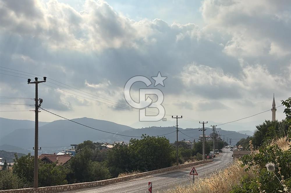 Kaş Bezirgan Villalar Bölgesinde Ana Yola Cepheli