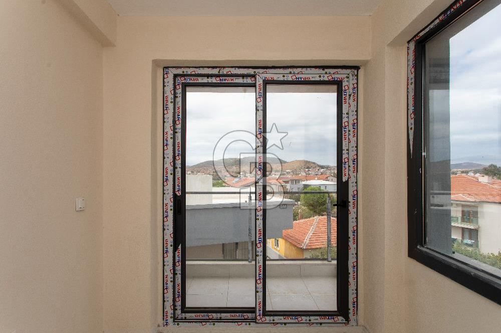 FOÇA BAĞARASI KAZIM DİRİK MAH. SATILIK SIFIR 2+1 FIRSAT DAİRE