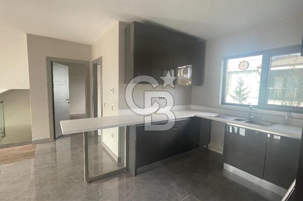 GÖLBAŞI KARŞIYAKA MAH. GÖL VİLLA MOGAN SİTESİ KİRALIK 5+2 VİLLA