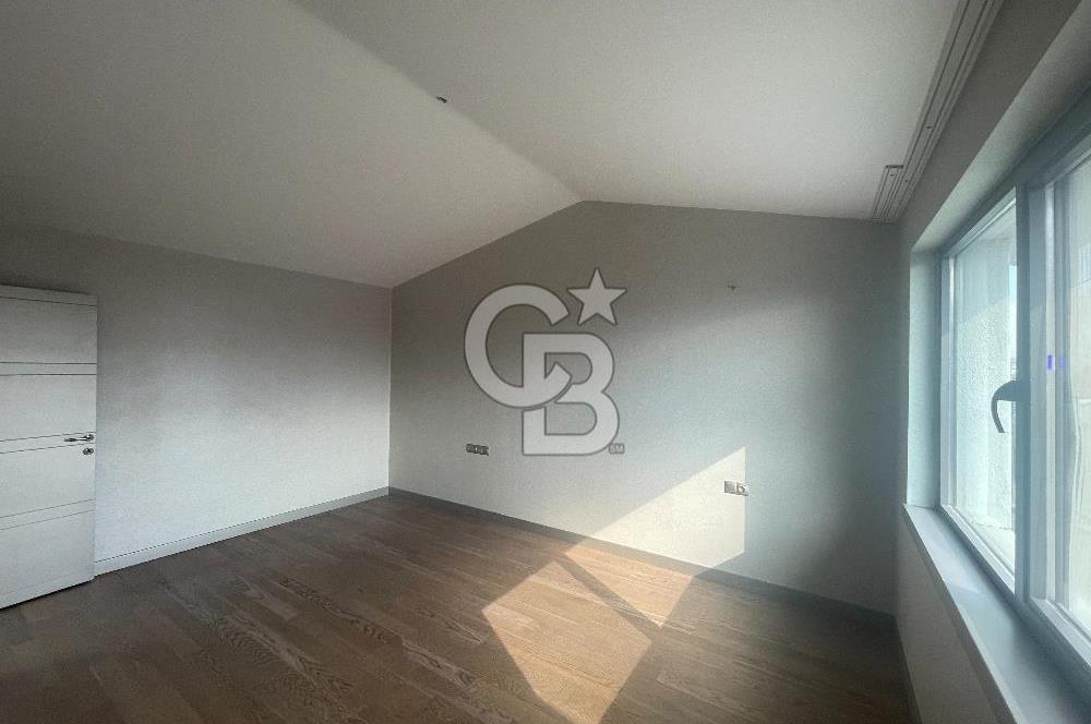 GÖLBAŞI KARŞIYAKA MAH. GÖL VİLLA MOGAN SİTESİ KİRALIK 5+2 VİLLA