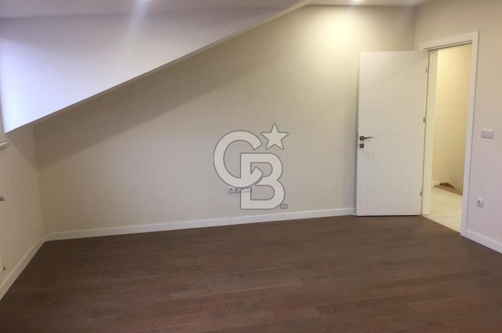 Bakırköy Vezüv Konaklarında Çift Girişli Dubleks Daire 4+1