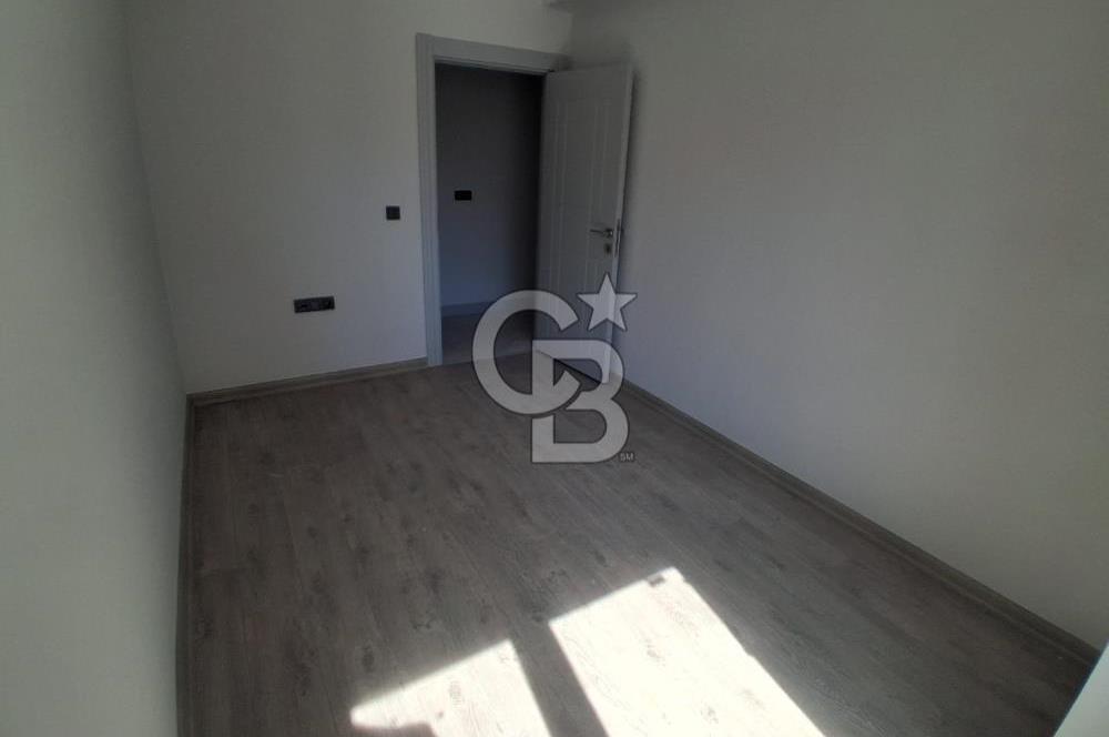 Küçükçekmece Fatih Mah Kırımlı Cadde sıfır satılık 3+1 daire