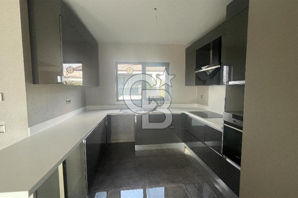 GÖLBAŞI KARŞIYAKA MAH. GÖL VİLLA MOGAN SİTESİ KİRALIK 5+2 VİLLA