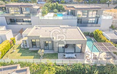 Yalıkavak'ta Yatay Mimari Özel Havuzlu Bahçeli 3+1 Villa