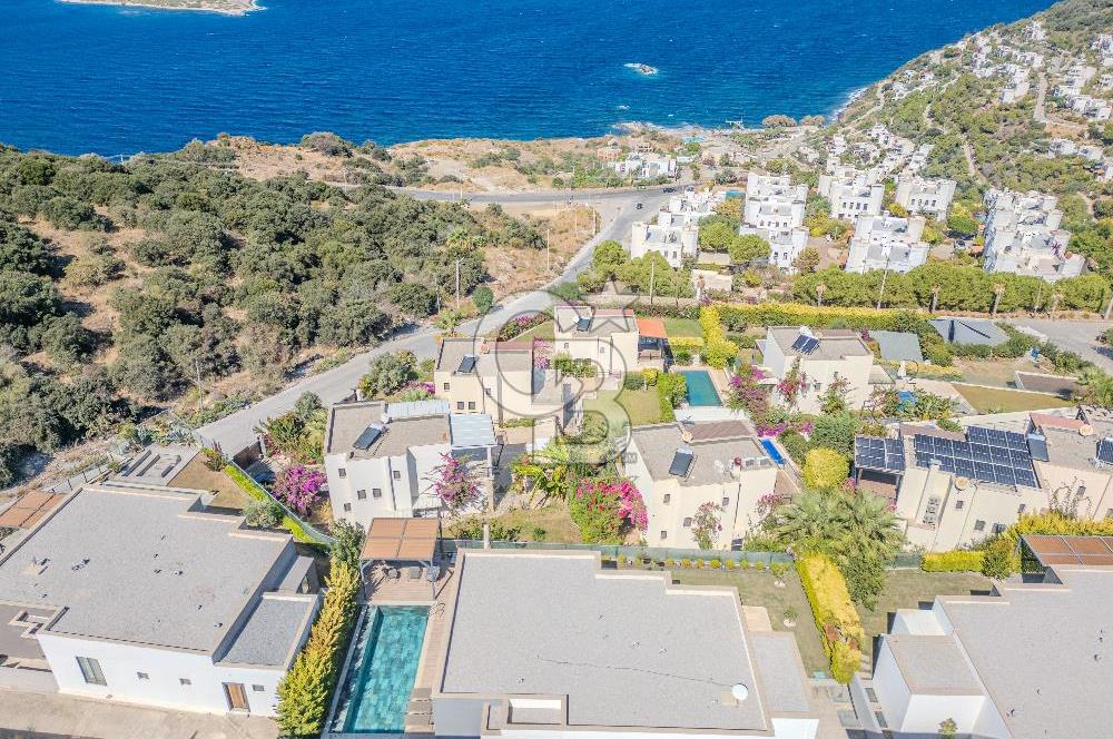 Yalıkavak'ta Yatay Mimari Özel Havuzlu Bahçeli 3+1 Villa