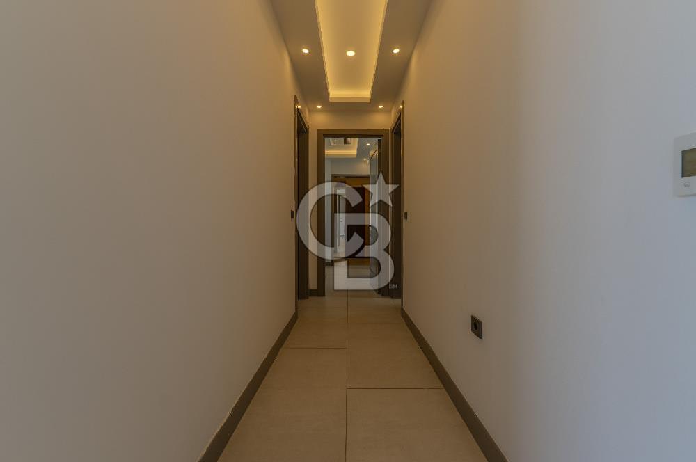 Yalıkavak'ta Yatay Mimari Özel Havuzlu Bahçeli 3+1 Villa