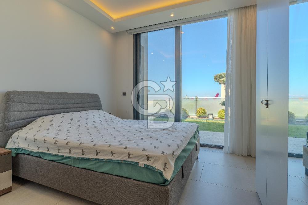 Yalıkavak'ta Yatay Mimari Özel Havuzlu Bahçeli 3+1 Villa