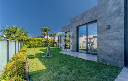 Yalıkavak'ta Yatay Mimari Özel Havuzlu Bahçeli 3+1 Villa