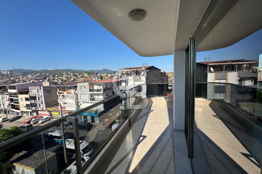 İzmir Karabağlar Site İçinde Kiralık Geniş 3+1 Daire