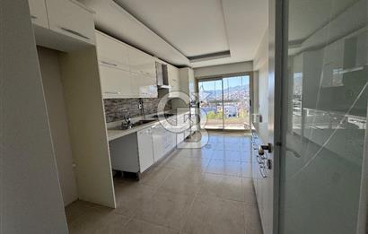 İzmir Karabağlar Site İçinde Kiralık Geniş 3+1 Daire