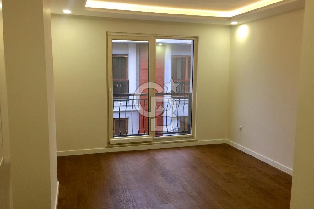 Bakırköy Vezüv Konaklarında Çift Girişli Dubleks Daire 4+1