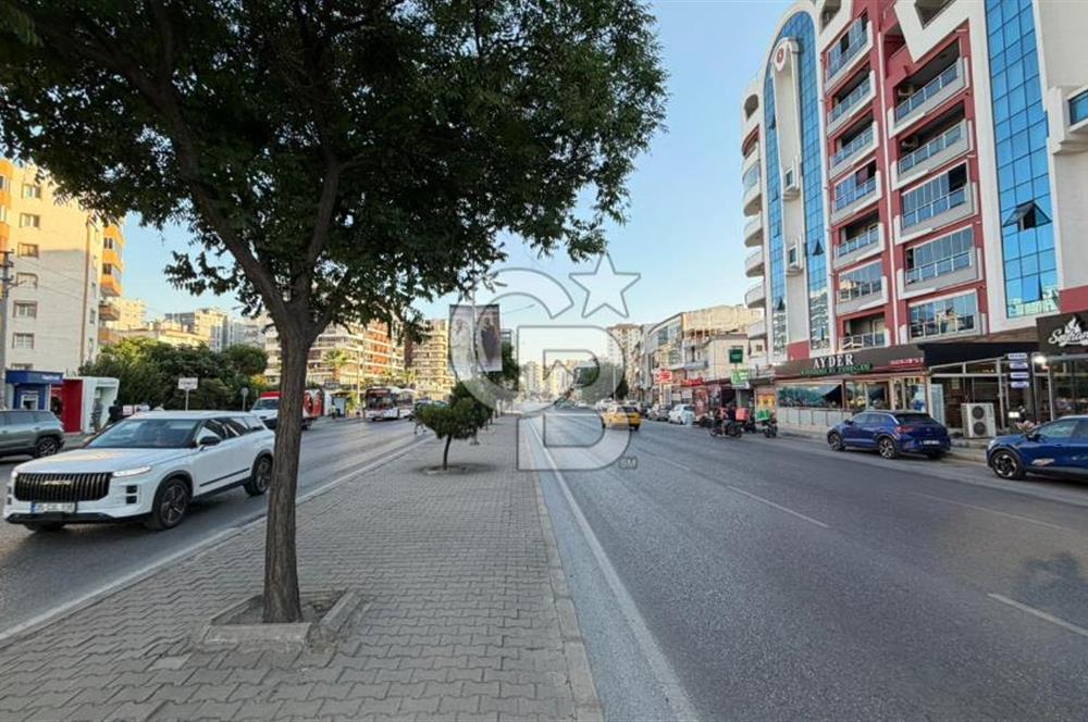 Yeni Girne'de Cadde Üzeri Aktif Devren Kiralık Restoran