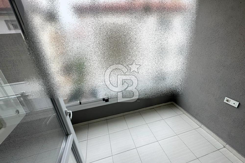 CADDE ÜZERİ FULL + FULL YAPILI KİRALIK DUBLEKS