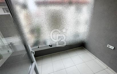 CADDE ÜZERİ FULL + FULL YAPILI KİRALIK DUBLEKS