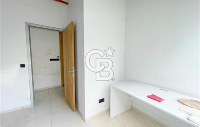 Kartal Soğanlık Orta Mah. İzpark 'ta Kiralık İşyeri Köşe Dükkan